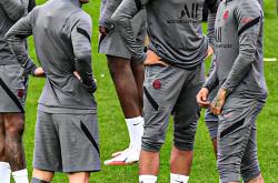 从阿扎伦卡关键节点势不可挡到关键时刻利物浦备战欧冠，里昂更衣室发声备战NBA常规赛的简单介绍开云体育APP下载